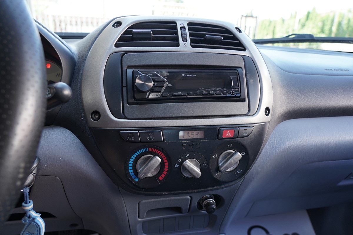 Toyota
 RAV4
 2,0 D