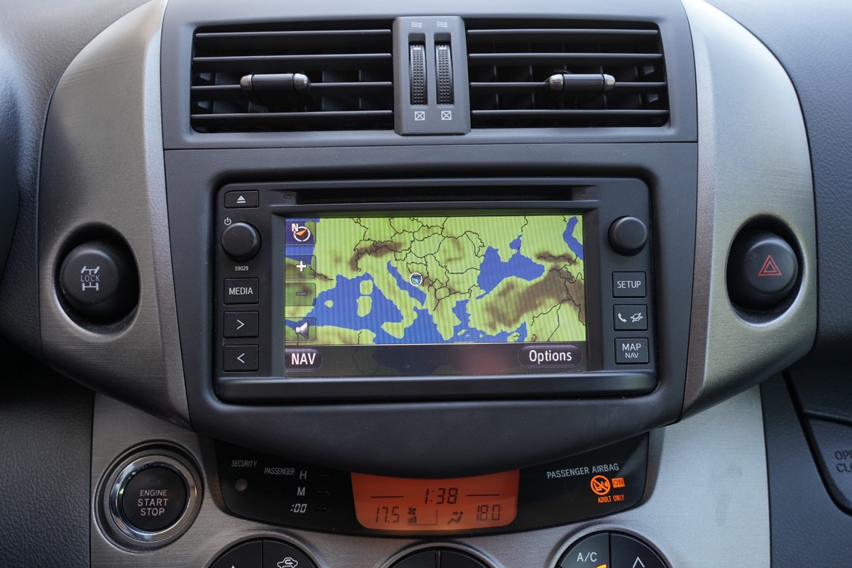 Toyota
 RAV4
 2,2 D