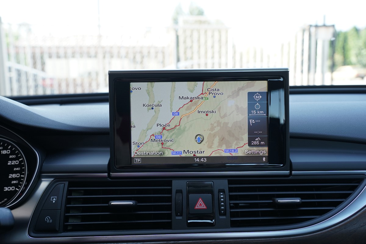 Audi A6
 3.0 TDI QUATTRO