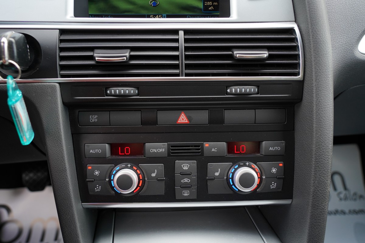 Audi A6
 2,0 TDI