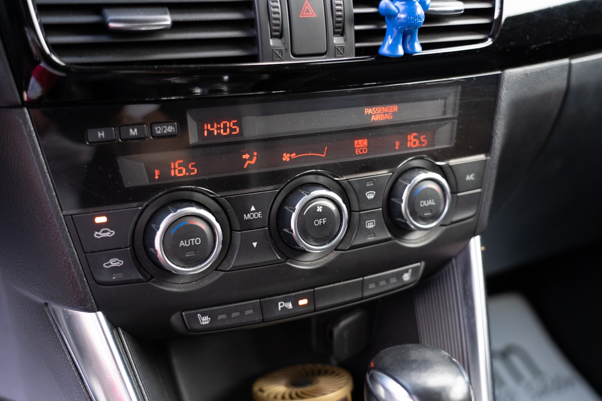 Mazda
 CX-5 2,2 D