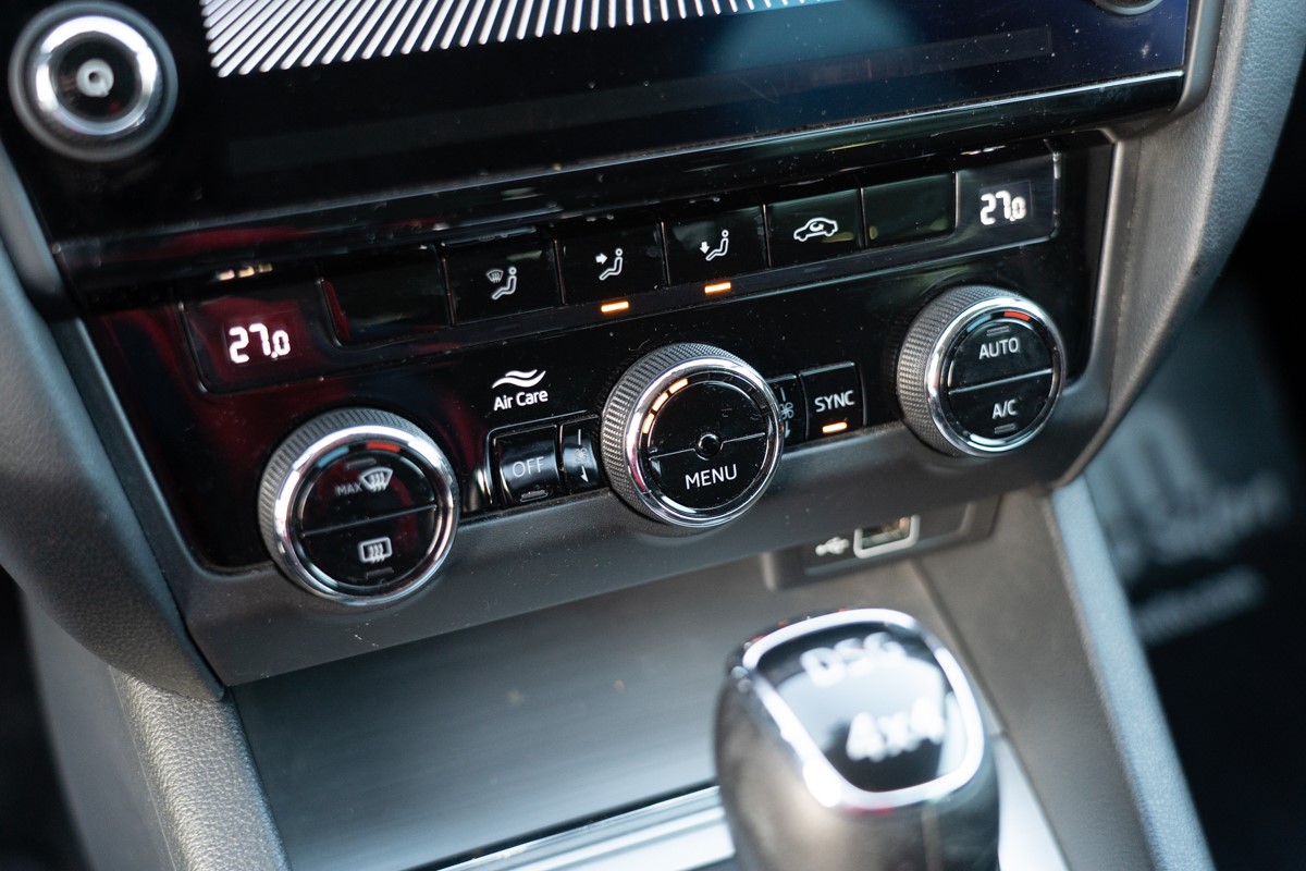 Škoda Octavia Combi 2,0 TDI 4X4