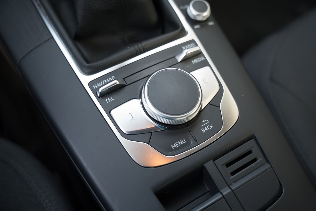 Audi A3
 30 TDI Sportback