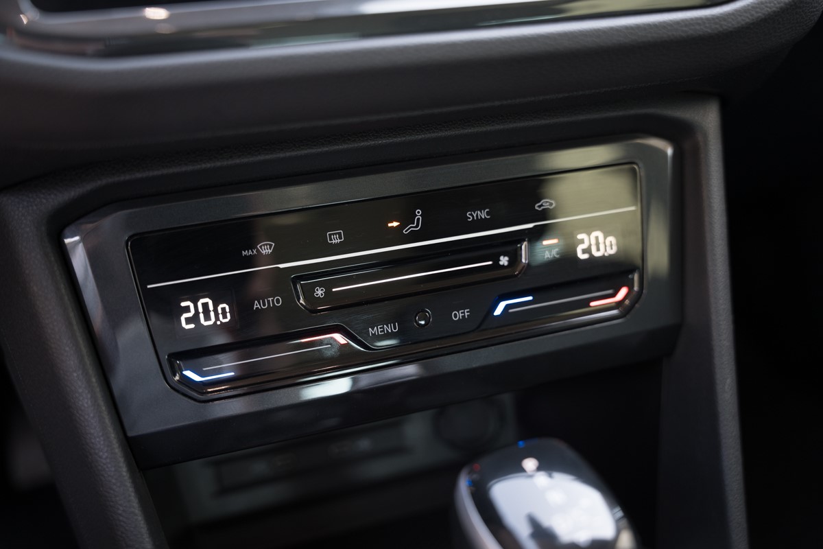 Volkswagen Tiguan
 2.0 TDI DSG 4MOTION