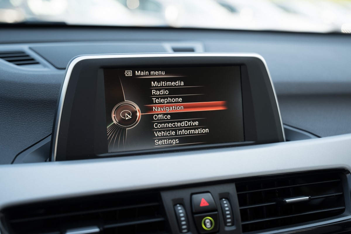 BMW
 X1  SDrive 18D