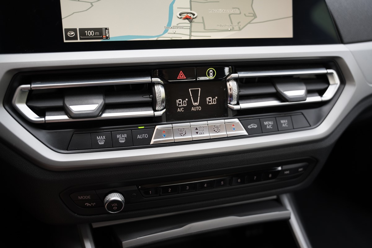 BMW
 3-Series 318 D