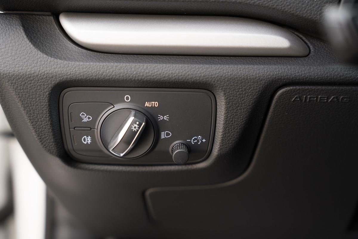 Audi A3
 1.6 TDI S-tronic