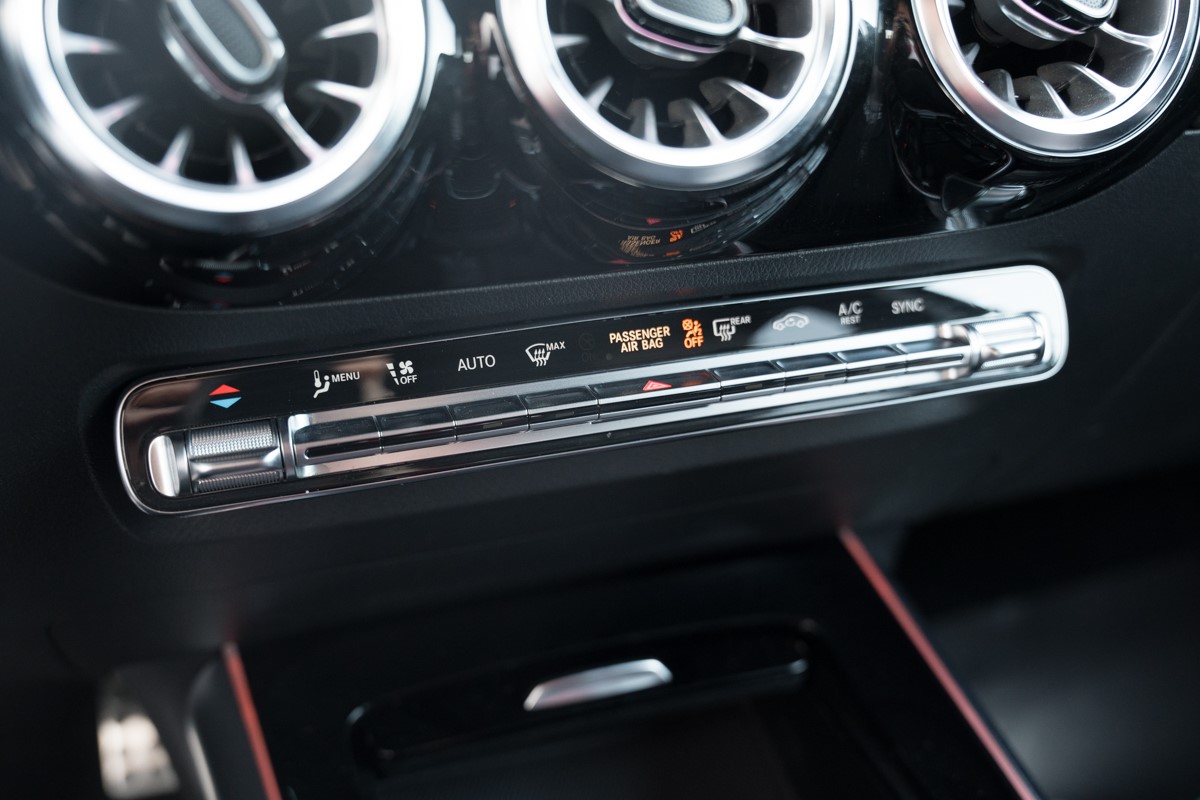 Mercedes-Benz GLA 200 D AMG