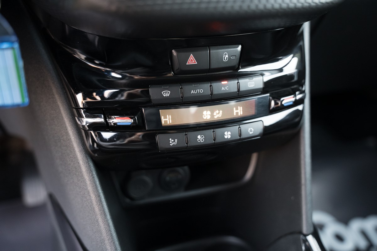 Peugeot 2008 1.6 BlueHDI