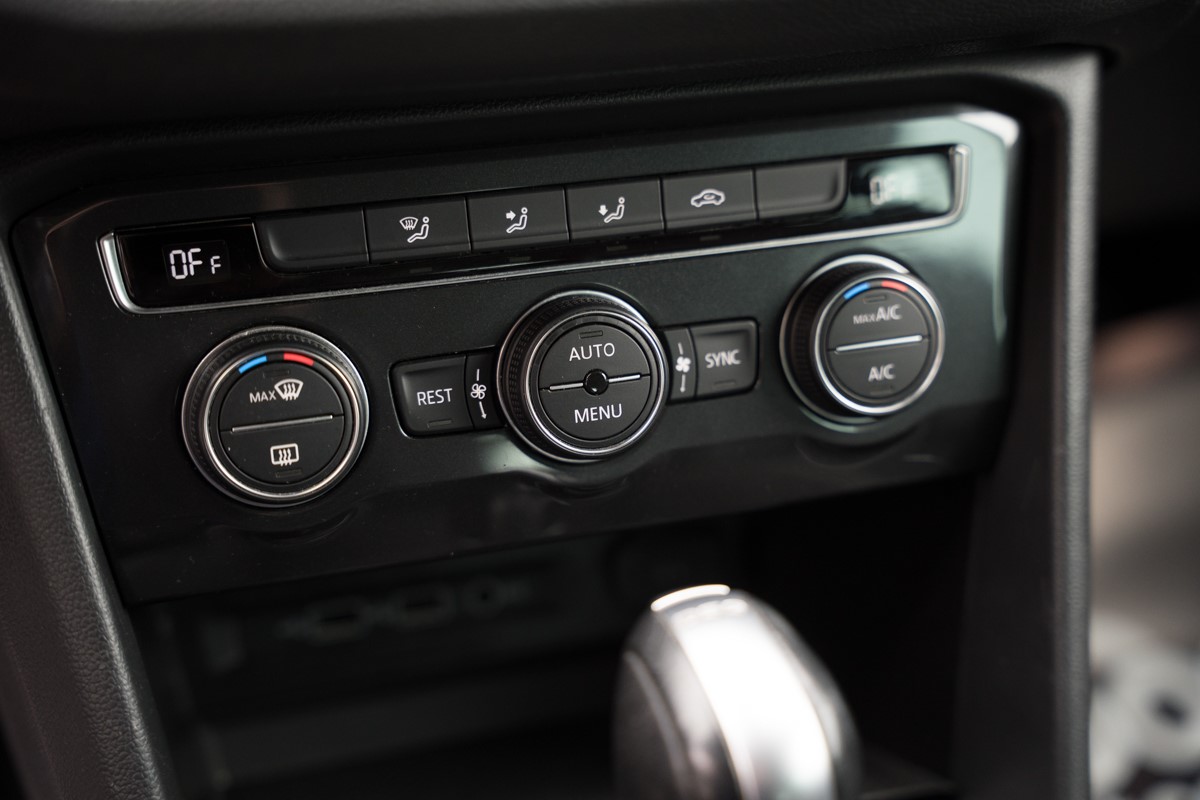 Volkswagen Tiguan
 2.0 TDI DSG 4MOTION