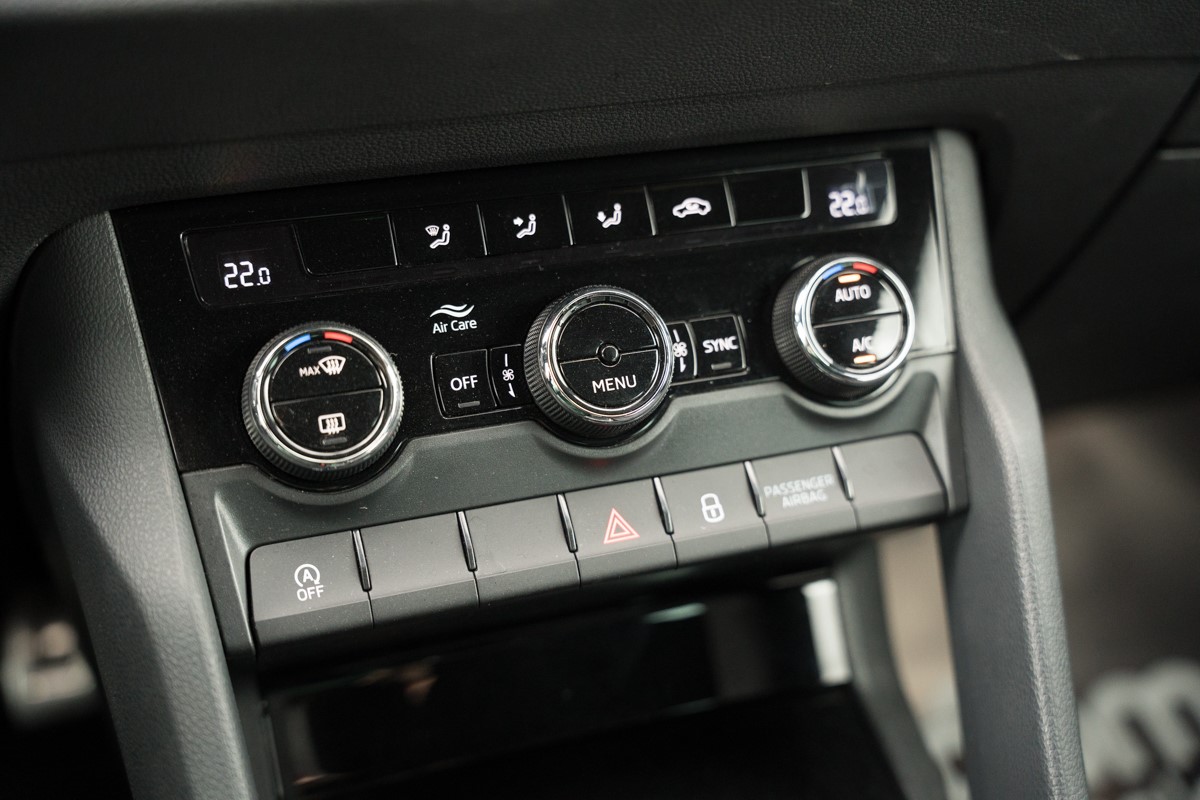 Škoda Karoq 2.0 TDI DSG 4X4 SPORT LINE