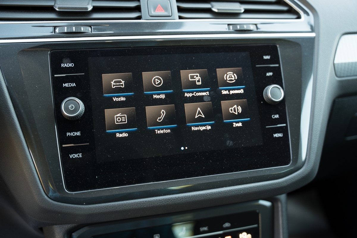 Volkswagen Tiguan
 2.0 TDI DSG