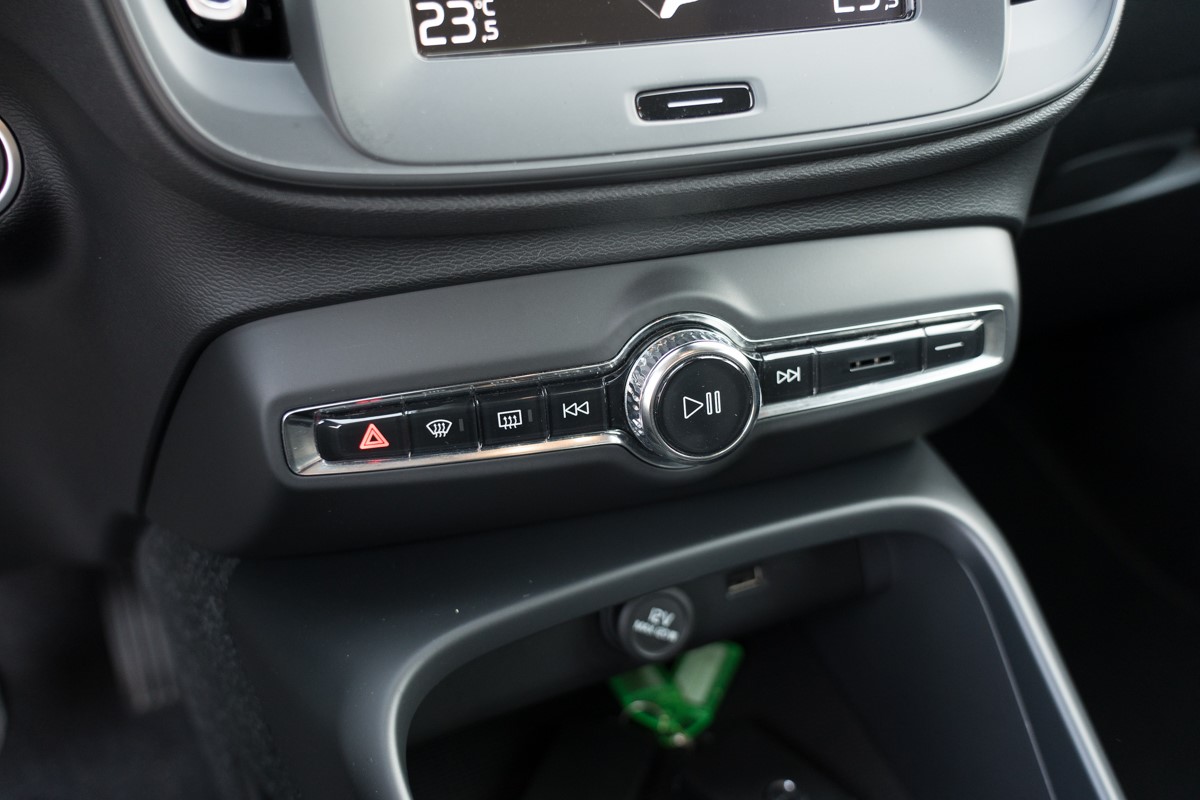 Volvo
 XC40 2.0D D3 AWD 4X4