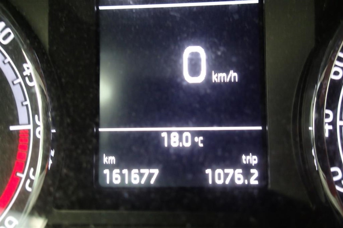 Škoda Octavia Combi 1.6 TDi Business DSG7