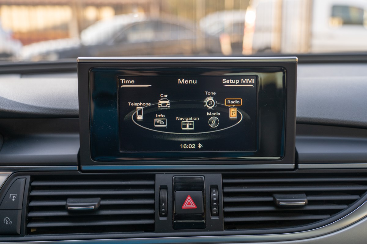 Audi A6
 2,0 TDI