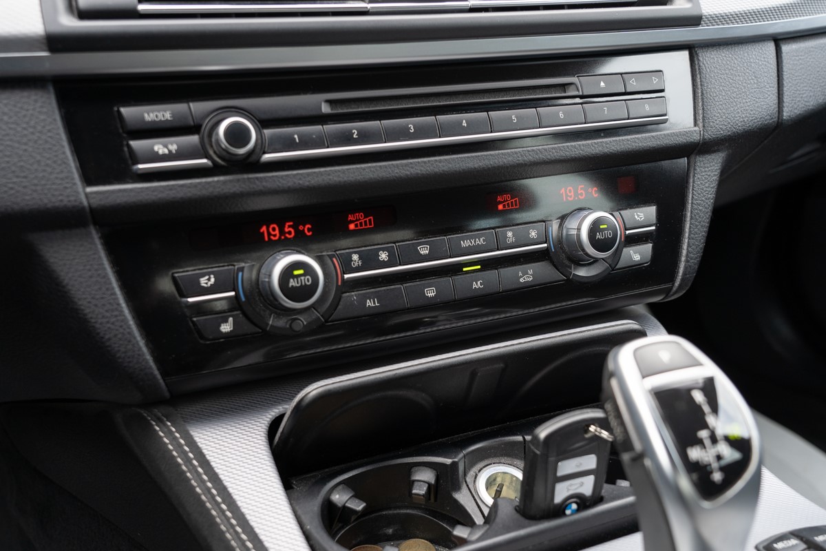 BMW
 5-Series 530 D