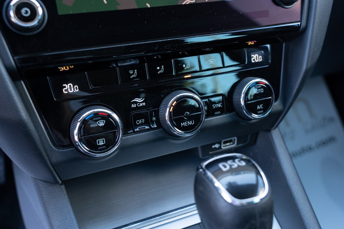 Škoda Octavia Combi 1,6 TDI BUSINESS DSG7