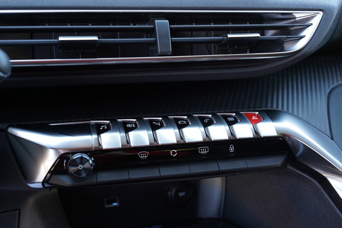 Peugeot 3008 1,6 BlueHDI