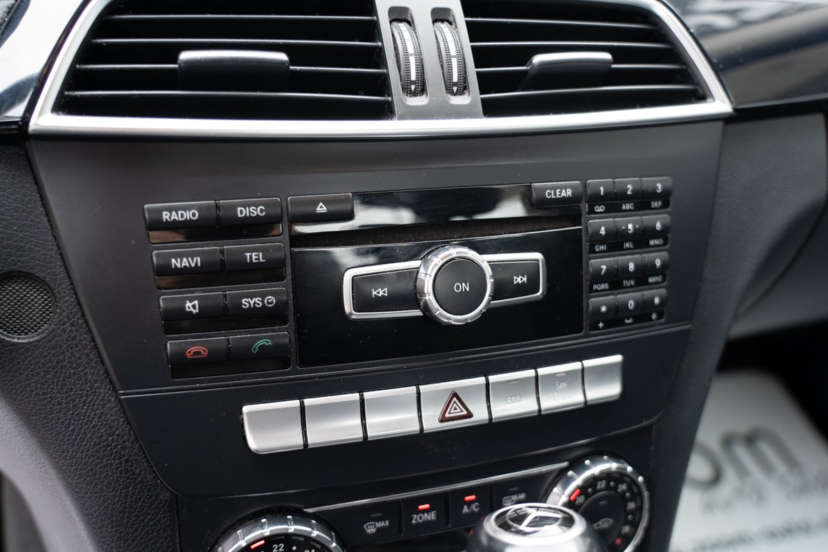 Mercedes-Benz C-Class
 C 220 CDI
