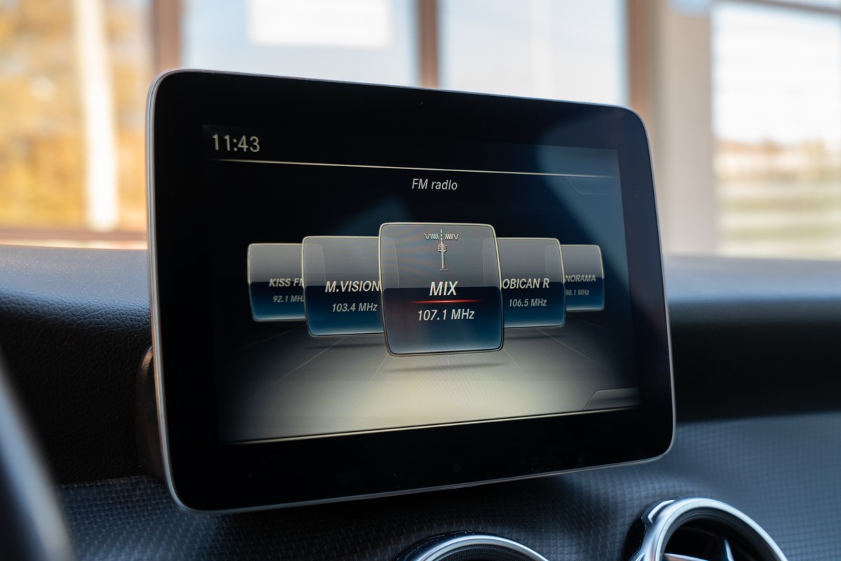 Mercedes-Benz GLA 200d Business