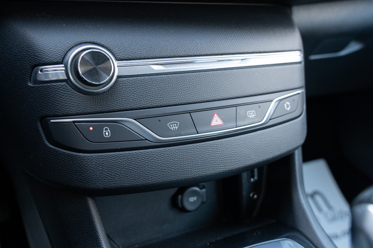 Peugeot 308 1,6 BlueHDI