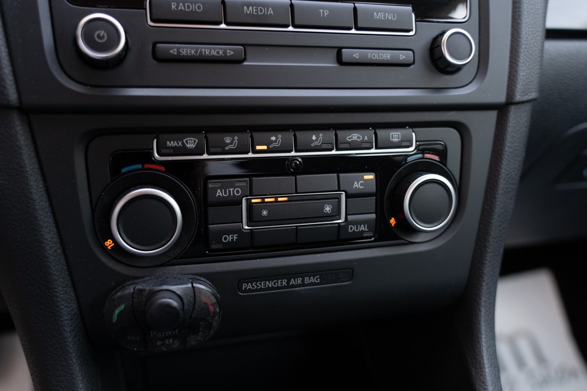 Volkswagen Golf VI 1,6 CR TDI COMFORTLINE 