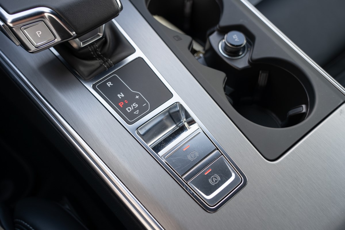Audi A6
 45 TDI Quattro Sline