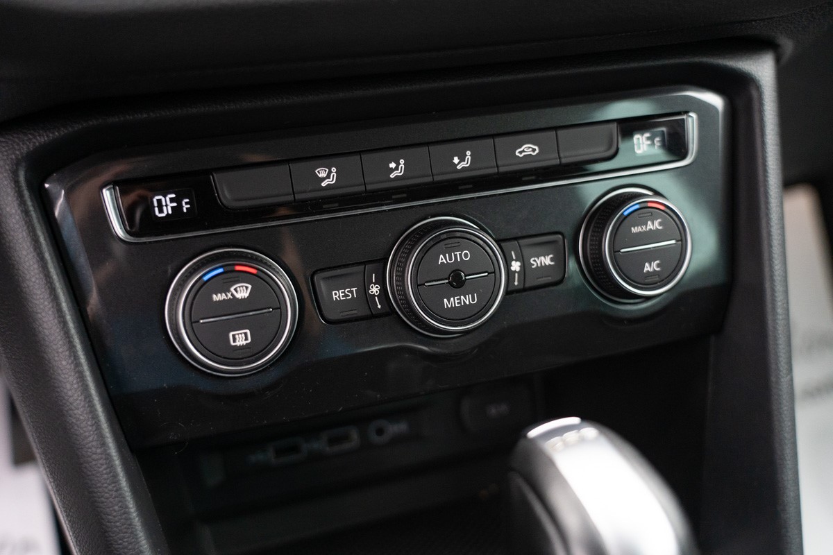 Volkswagen Tiguan
 2,0 TDI 4MOTION