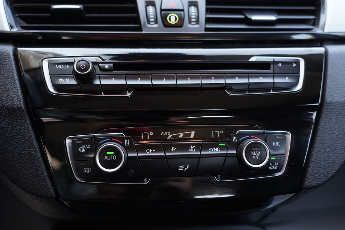 BMW
 X1  190  XDRIVE