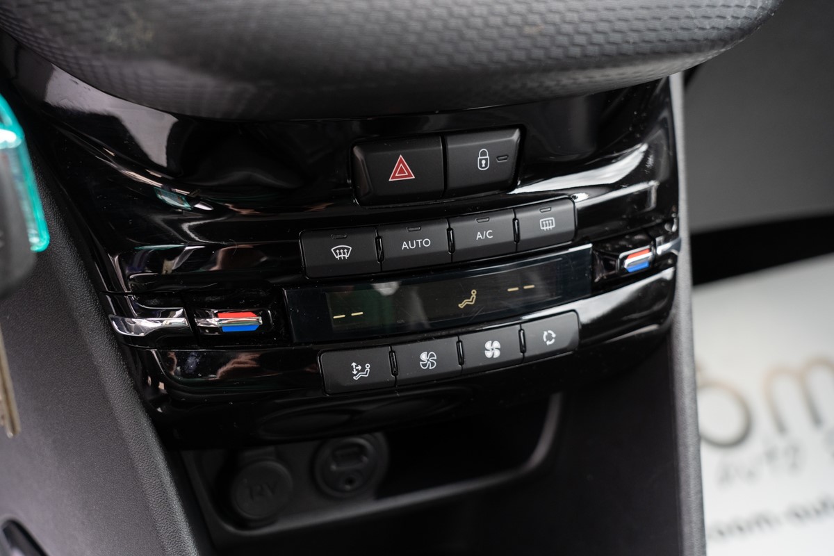 Peugeot 2008 1,6 BlueHDI