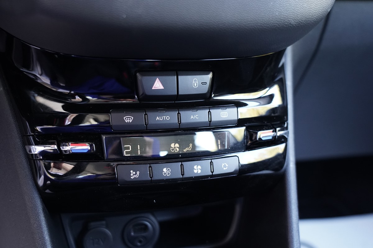 Peugeot 208 1,6 BlueHDI