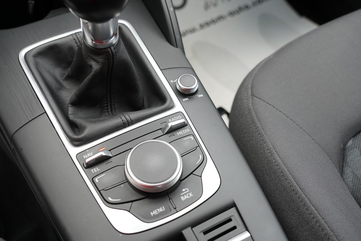 Audi A3
 1,6 TDI