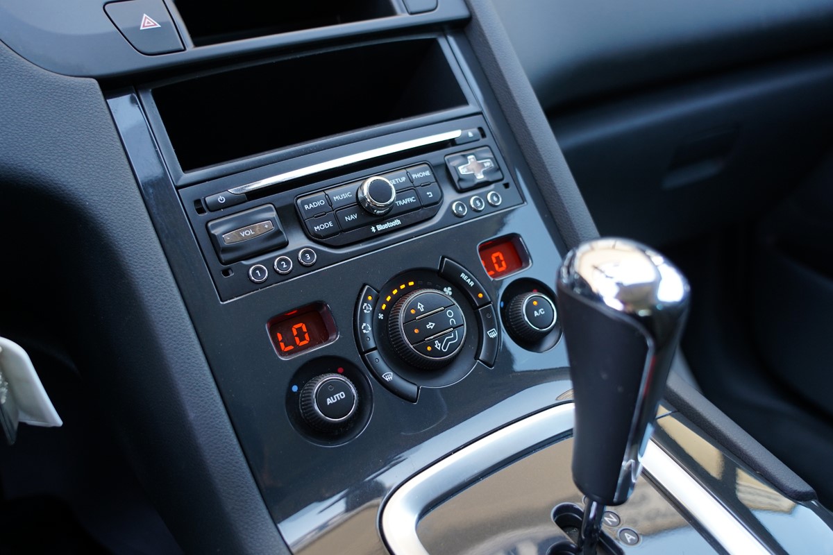 Peugeot 5008 1,6 E-HDI 7 SJEDISTA