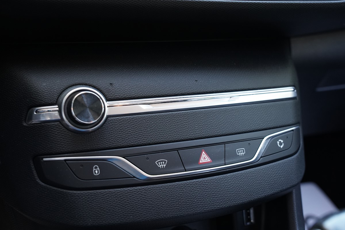 Peugeot 308 1,6 BlueHDI