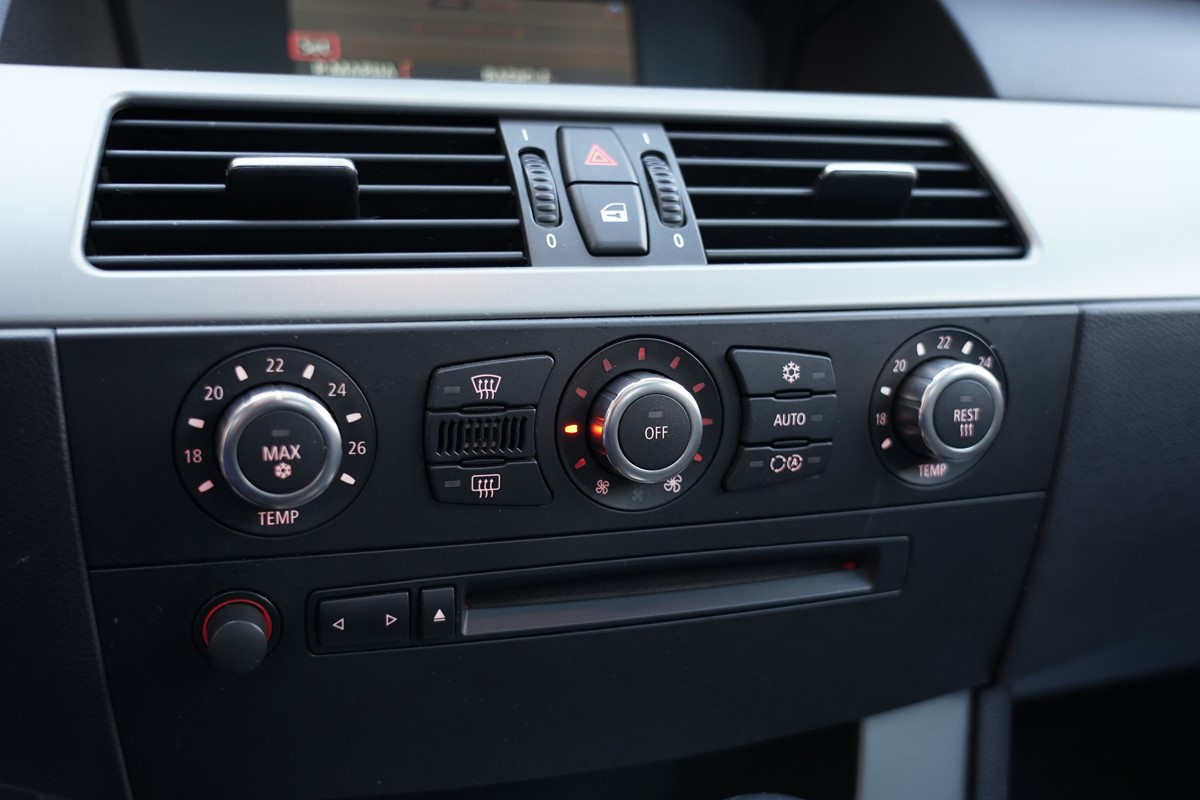 BMW
 5-Series 525 D 