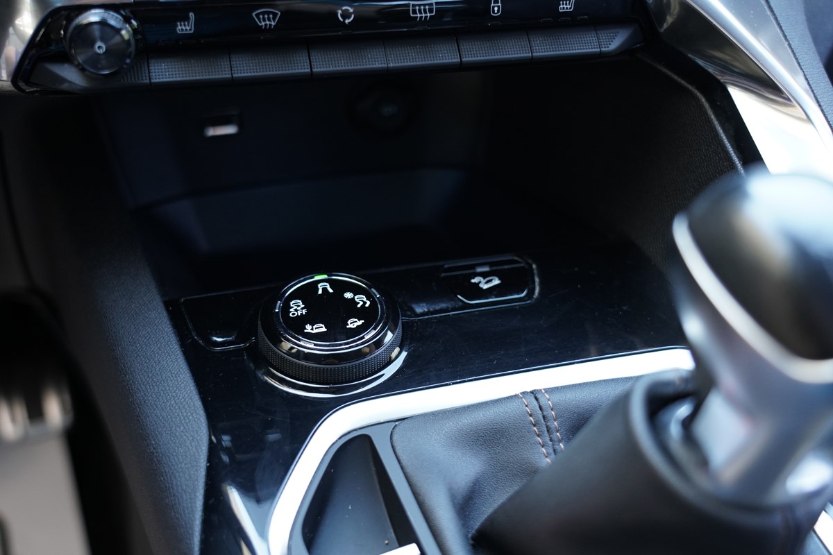 Peugeot 3008 2.0 BLUEHDI