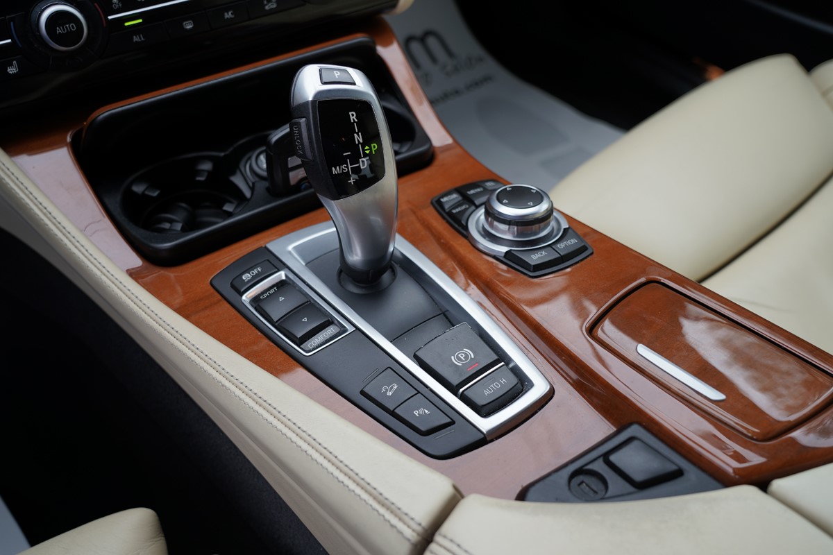 BMW
 5-Series 530D XDRIVE