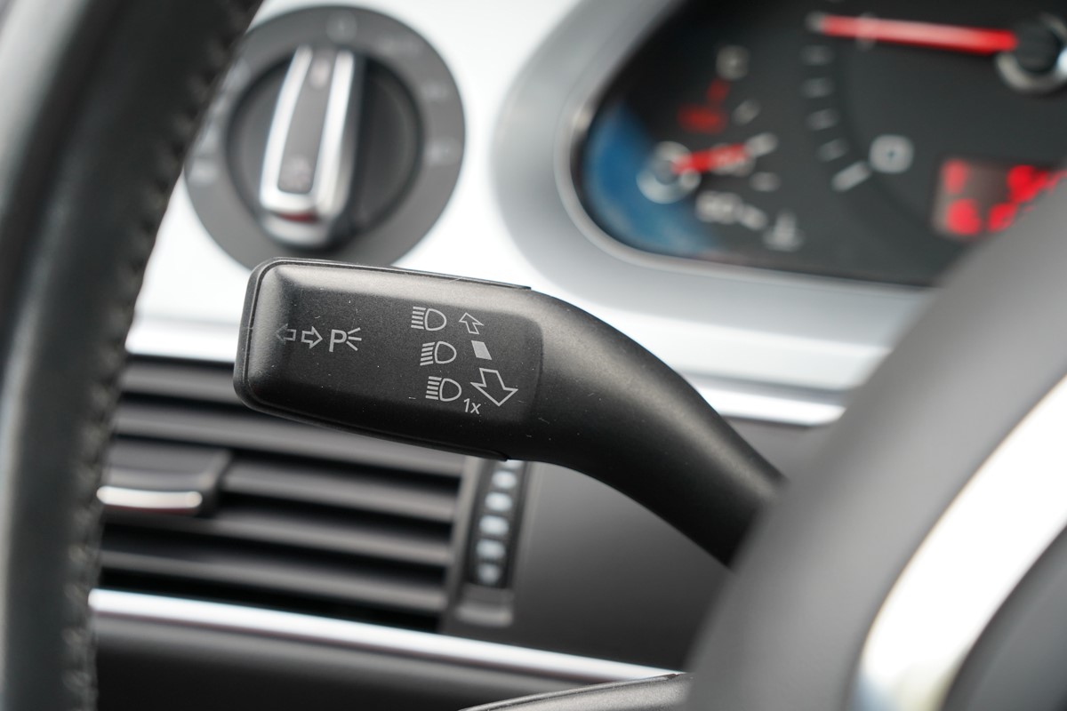 Audi A6
 2,0 TDI