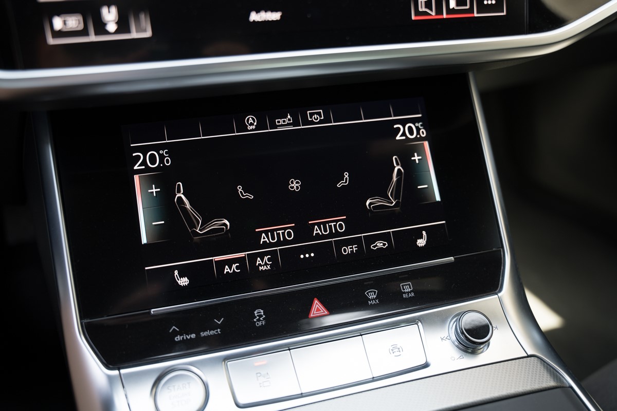 Audi A6
 2.0 TDI S line