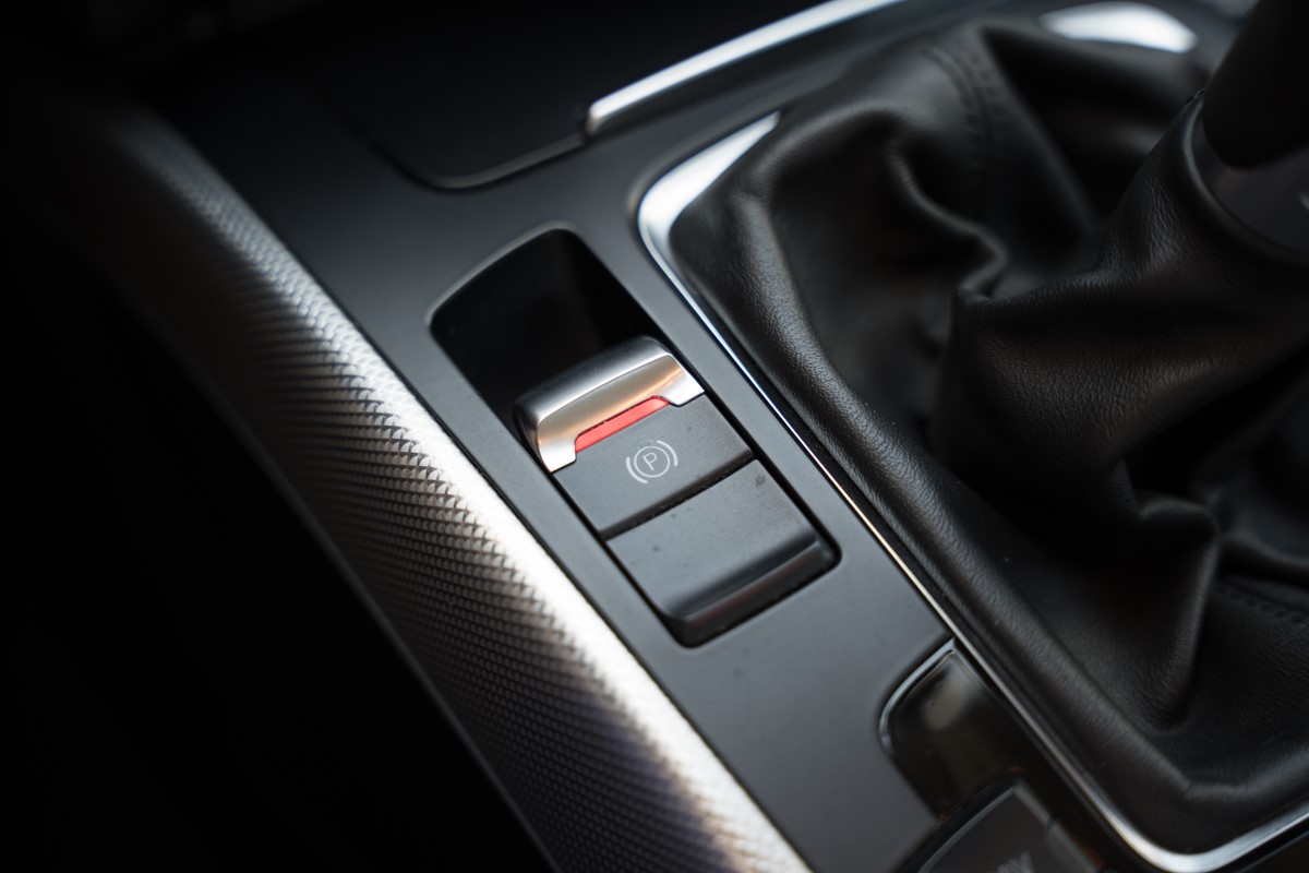 Audi A4
 2.0 TDI