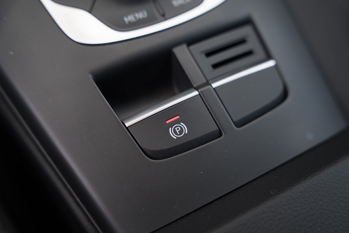 Audi A3
 1.6 TDI S-tronic