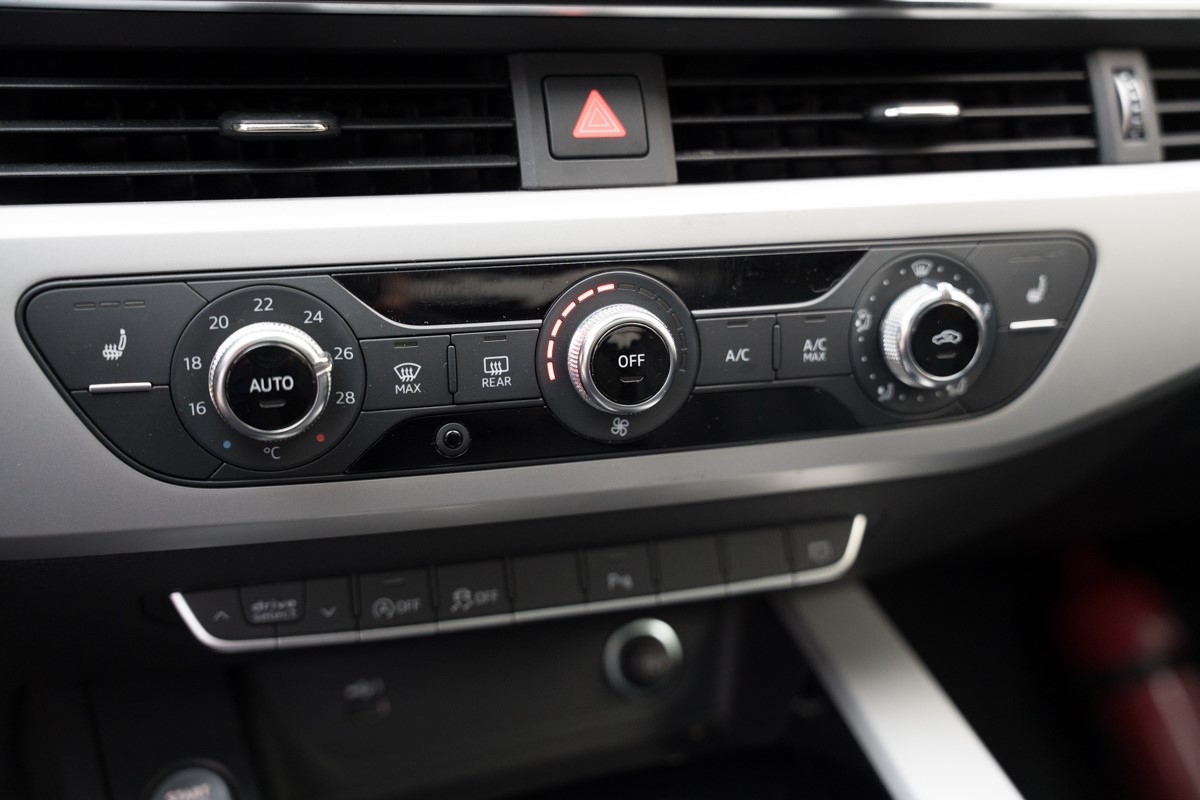 Audi A5
 2.0 TDI SPORTBACK