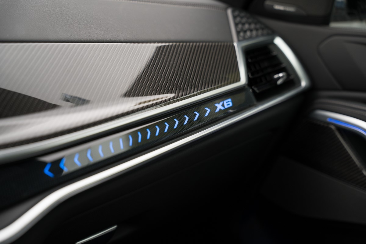 BMW
 X6
 40 D xDrive M Sport
