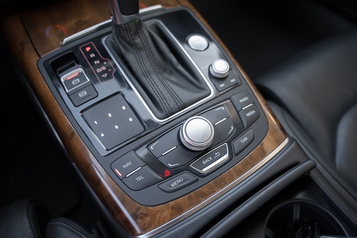 Audi A6
 2.0 TDI