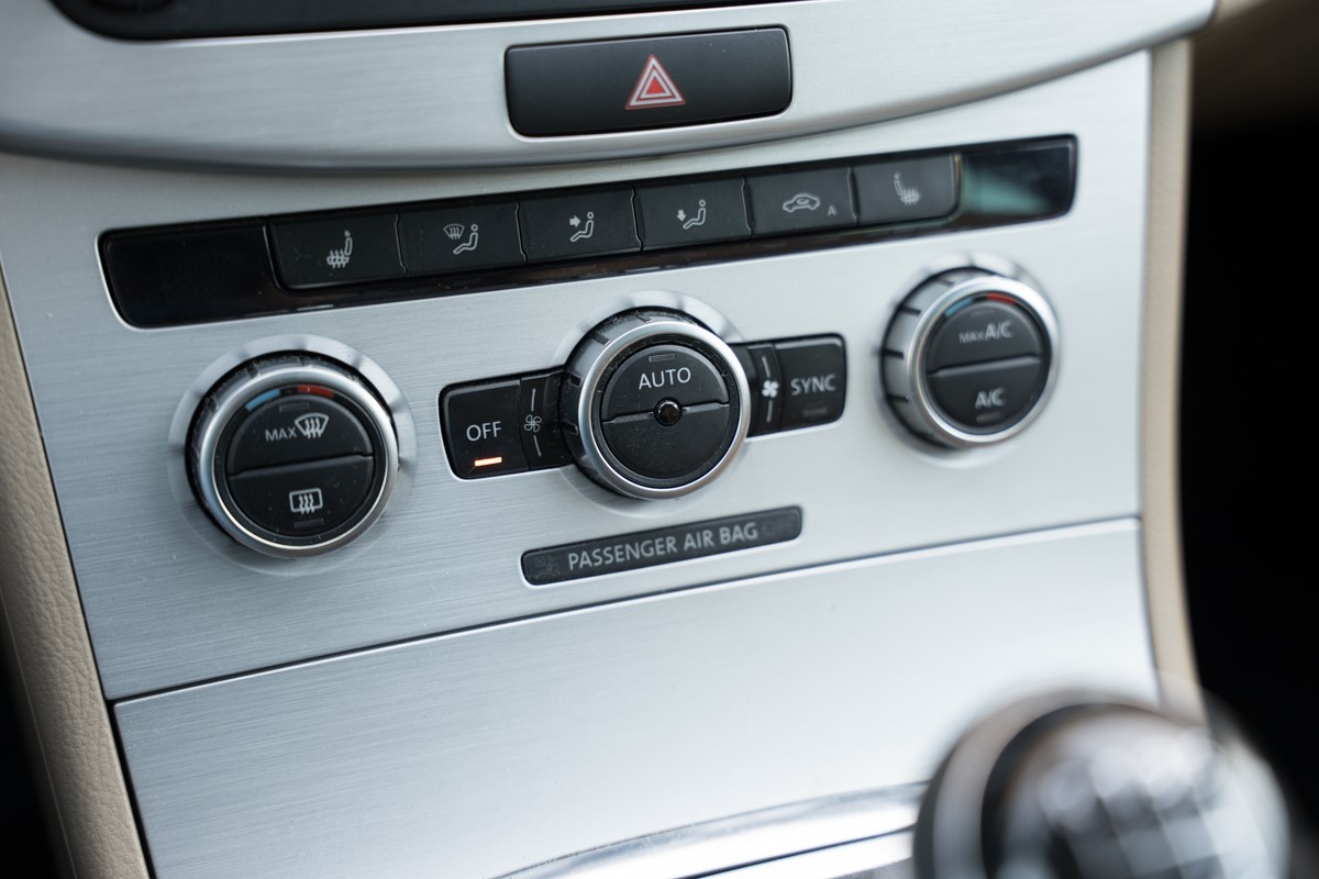 Volkswagen CC
 2.0 TDI 