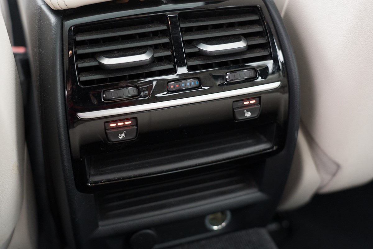 BMW
 5-Series 530 X Drive