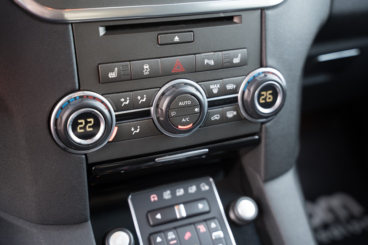 Land Rover
 DISCOVERY 4 3.0 SDV6