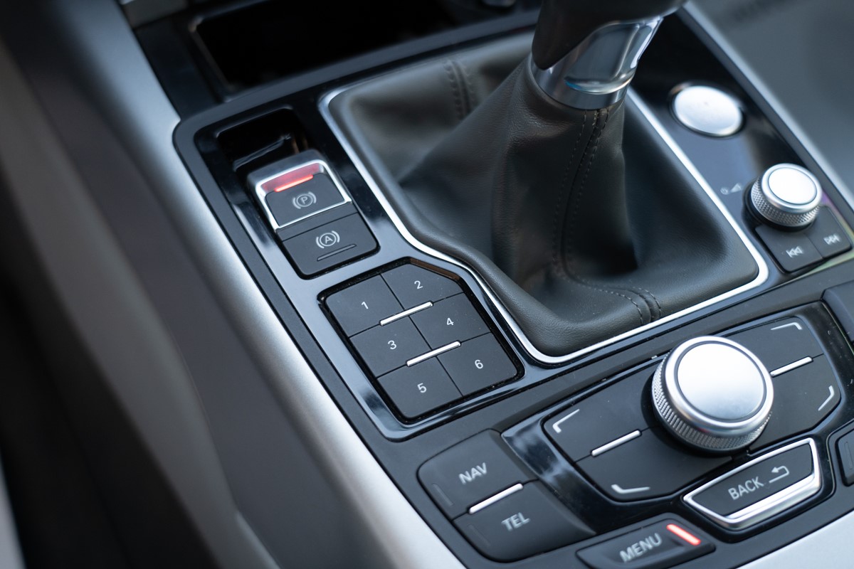 Audi A6
 2,0 TDI