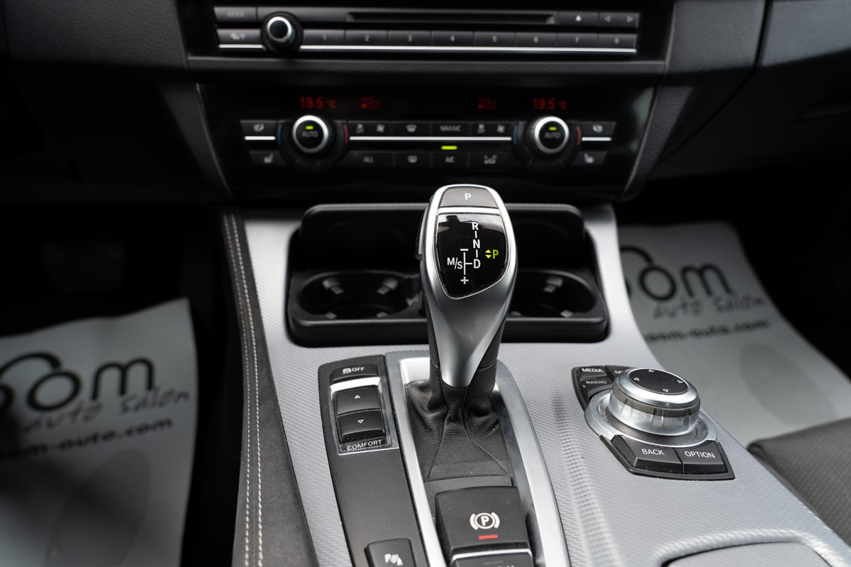 BMW
 5-Series 530 D