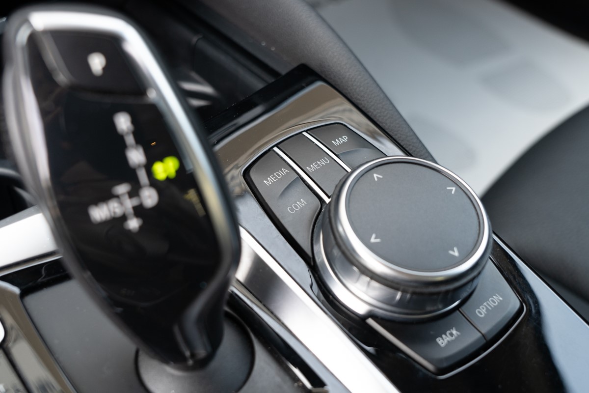 BMW
 5-Series 520dA Business